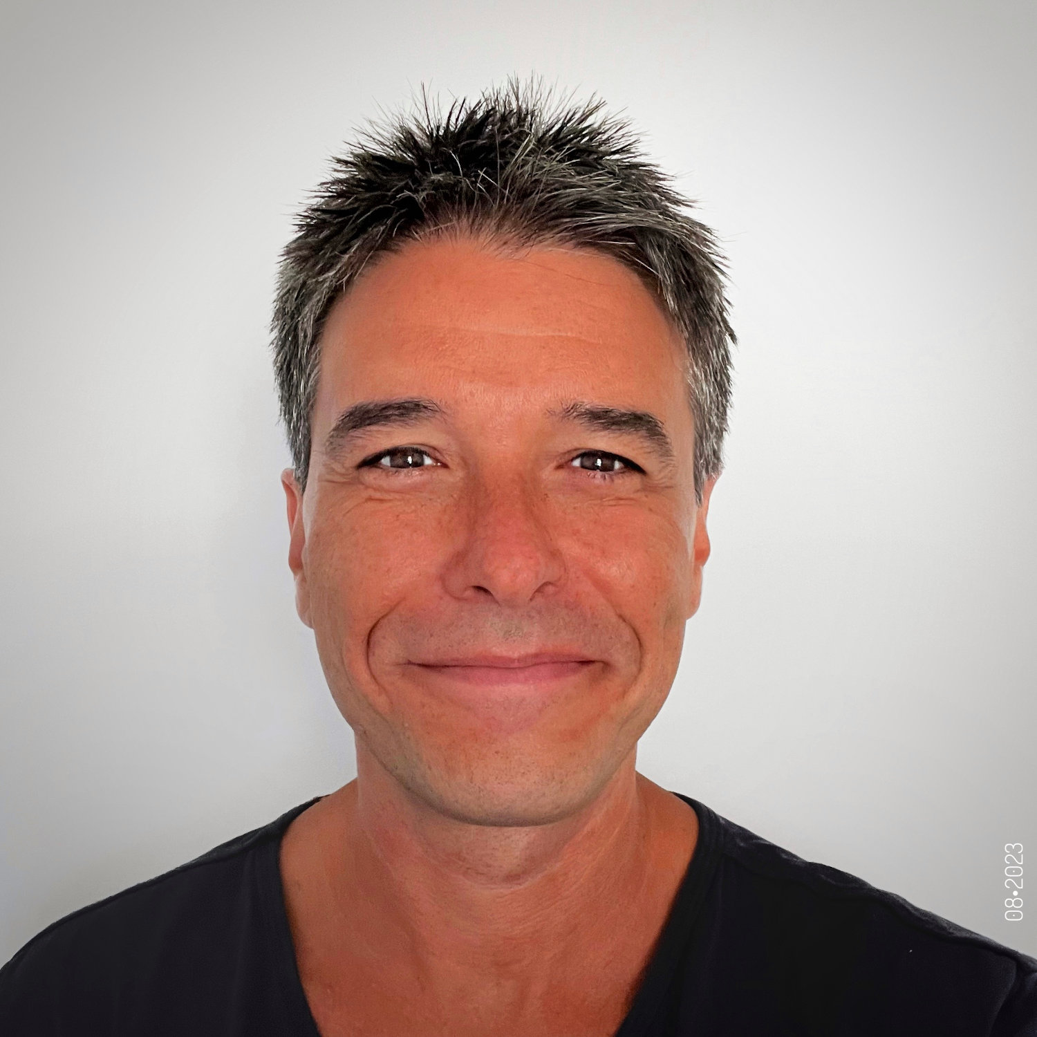 Davide Profile Picture 08-2023 –web
